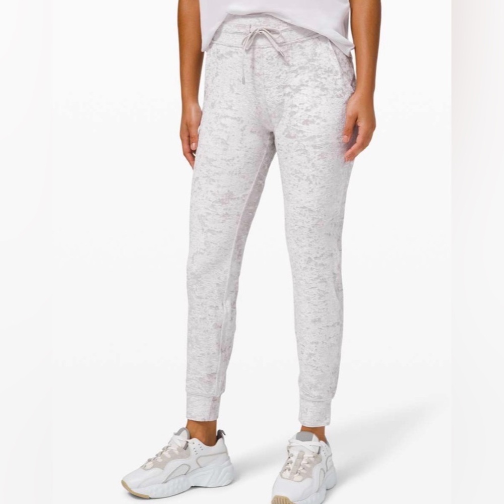 Lululemon Ready to Crush Jogger